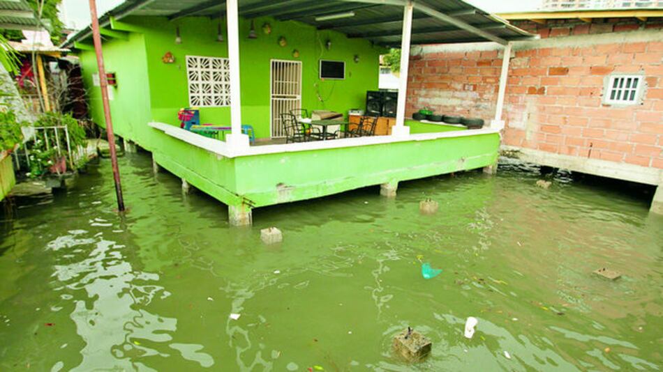Retorna la calma a zonas inundadas