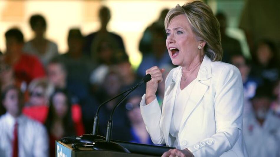 Hillary Clinton, molesta por Venezuela y esperanzada por los avances en Cuba