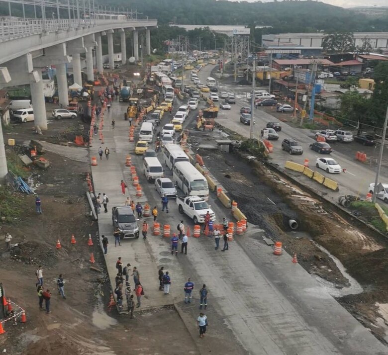 Trabajadores de la construcción cerraron algunas vías en la ciudad capital y en otros sectores del país