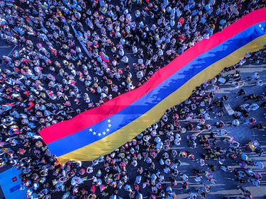 Machado dice que Maduro ha condenado a los jóvenes a la ‘violencia y a la cárcel’