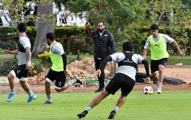 El fútbol sudamericano comienza tímidamente a rodar