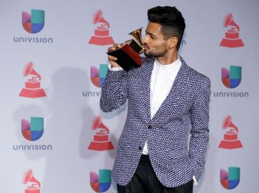 Grammy Latino reparten su amor entre Draco Rosa, Carlos Vives y Marc Anthony
