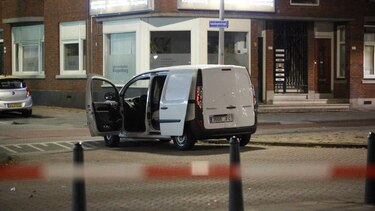 Cancelan concierto de 'rock' en Holanda tras el hallazgo de furgoneta con bombas de gas