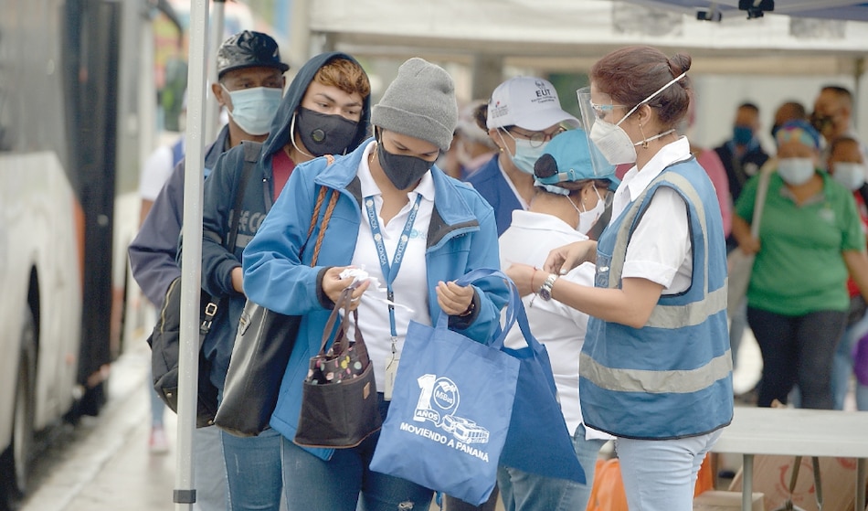 Covid-19: año cerraría con 2 mil muertes más en Panamá
