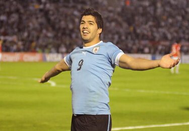 Uruguayo Luis Suárez acusado de racismo