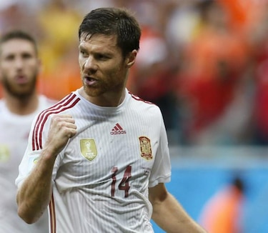 Xabi Alonso anuncia su retiro de la selección española