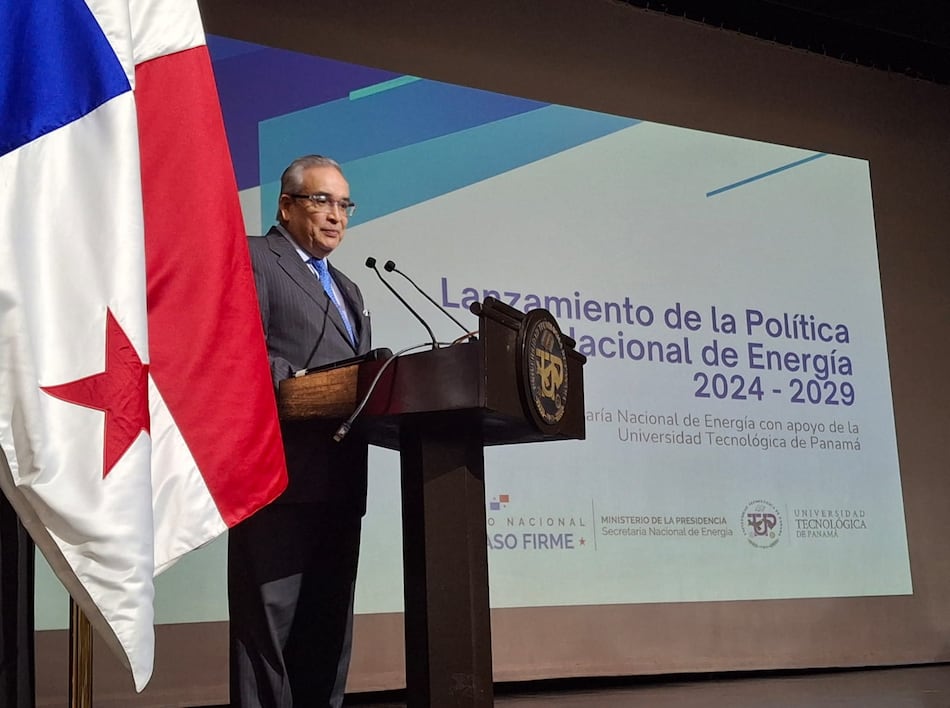 Juan Urriola renuncia a la Secretaría de Energía