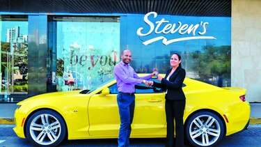 Steven’s y Hasbro regalan un Chevrolet Camaro 2018