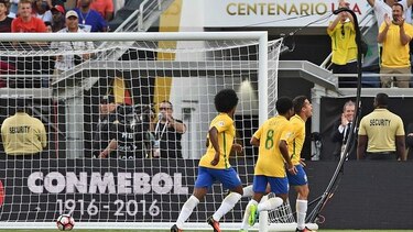 A media máquina le basta a Brasil para aplastar por 7-1 a Haití