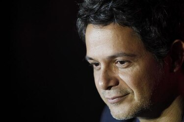 Alejandro Sanz cree que los latinos tienen muchas cosas que aportar a EU