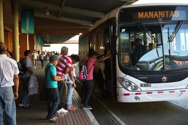 Mi Bus anuncia desvío de rutas por fiestas patrias