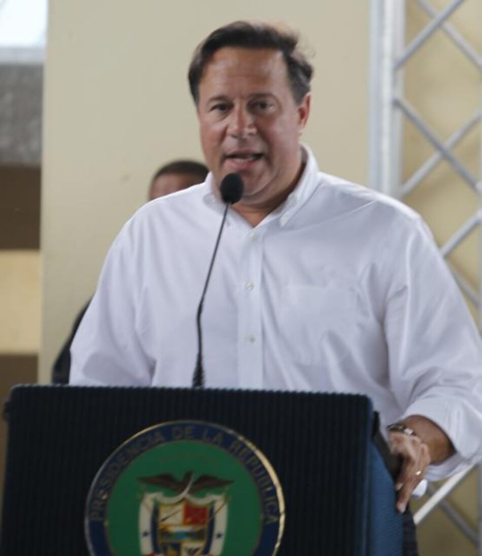 Presidente designa a nueve notarios públicos