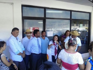 Docentes marchan en Chitré