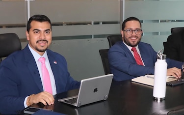 Empresas corruptas y sus testaferros tendrían prohibición de manera permanente para contratar con el gobierno