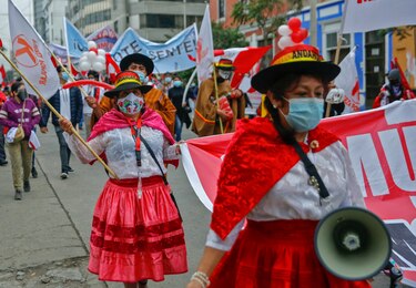 Jurado electoral de Perú retoma labor en medio de aguas turbulentas