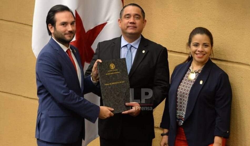 Piden al presidente Cortizo vetar camarón legislativo que favorece a delincuentes de alto perfil