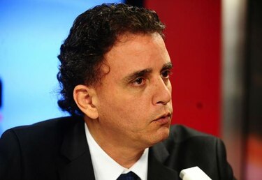 Solís: Arias no se siente preparado para asistir a los debates