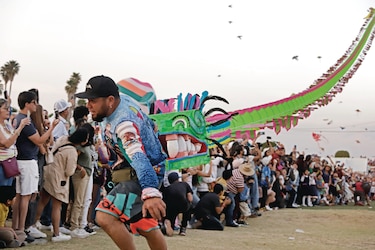 Quetzalcóatl defenderá los colores aztecas