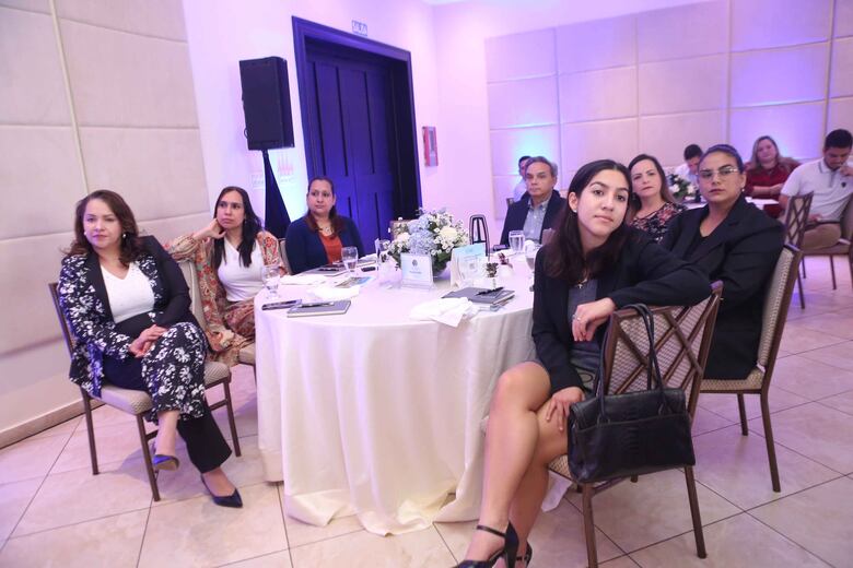 Empresas familiares: Claves para una transición de liderazgo exitosa