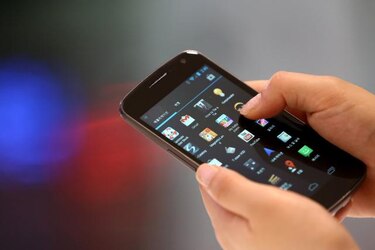 Tribunal de EU revierte medida contra teléfono de Samsung