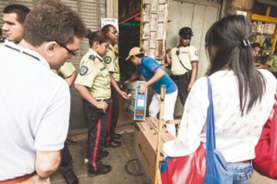 ¡Vacíen los anaqueles!