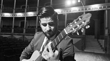 Dos historias sobre la pasión por las guitarras