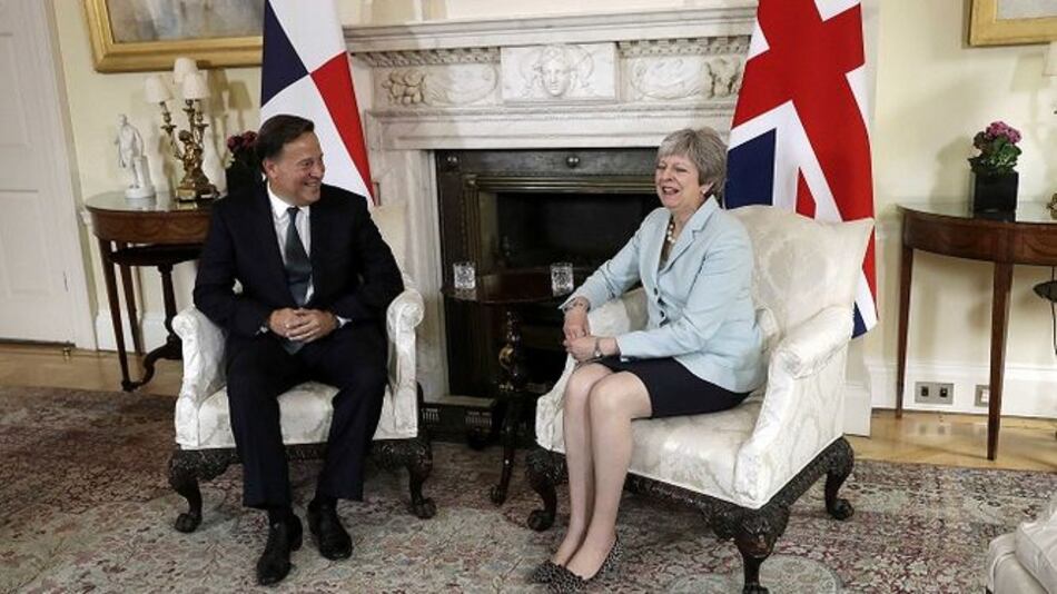 Theresa May pide a Varela más esfuerzos contra la evasión fiscal