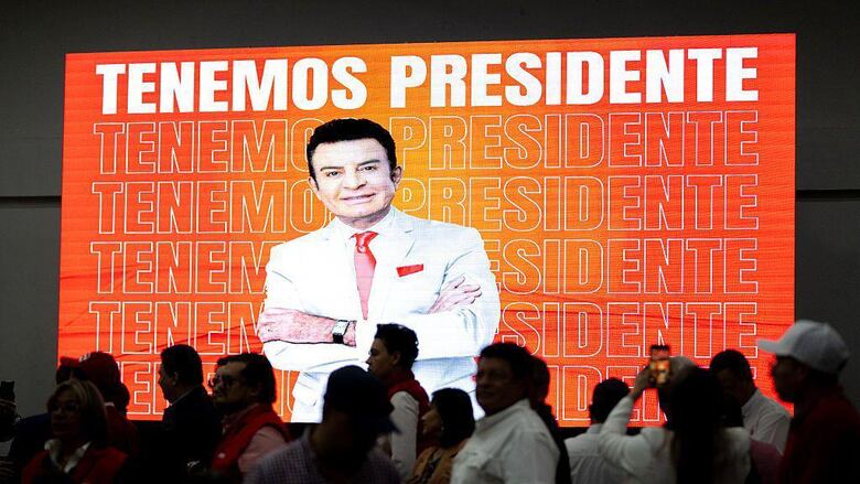 Honduras en vilo tras el reinicio del conteo de votos de las presidenciales: el centrista Nasralla supera por la mínima al conservador Asfura