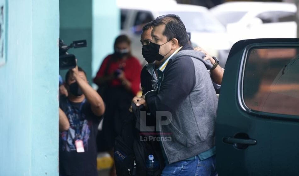 Juez ordena la detención provisional de Leonardo Labrador y el arresto domiciliario de Ana Lorena Chang