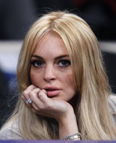 Lindsay Lohan se tatúa la estrofa de una canción de Billy Joel