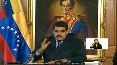 Nicolás Maduro aumenta la gasolina en Venezuela en 6,085% y devalúa el bolívar en 37%