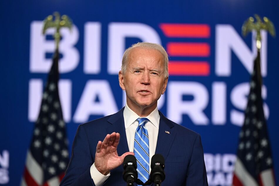 Biden se acerca a la Casa Blanca, pero el conteo sigue y Trump denuncia fraude