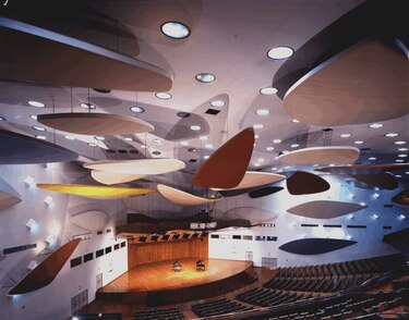 Quién fue Carlos Raúl Villanueva, el arquitecto venezolano al que el artista estadounidense Alexander Calder apodó ‘el diablo’