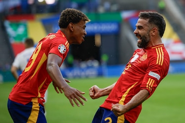 Los 16 supervivientes inician la pelea final por el trono de la Eurocopa