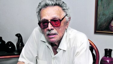 Los 90 años de la Academia panameña