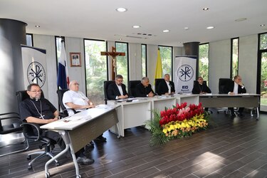 Conferencia Episcopal alerta por la situación migratoria, violencia, minería, costo de la vida y elecciones