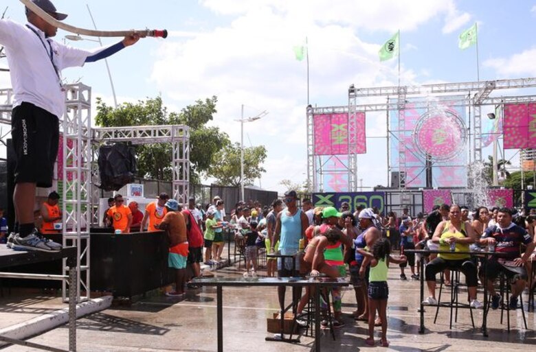 Extraen agua de piscina Eileen Coparropa para los culecos