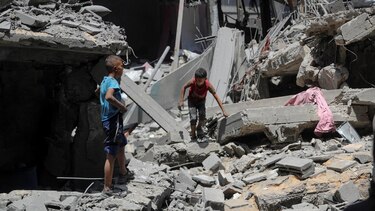 ‘¿A dónde vamos? ¿Nos lanzamos al mar?’: la desesperación de los gazatíes ante el plan de Israel de tomar el control de Ciudad de Gaza