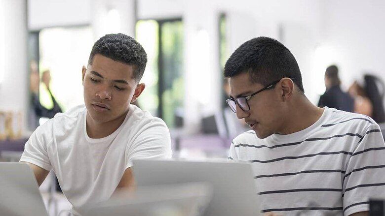 "Muchos adolescentes ni siquiera alcanzan a imaginar cómo es vivir con privacidad"