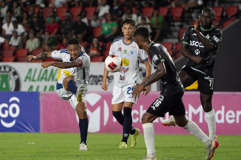 El Toco Castillo se prepara para empujar a Veraguas United hacia su primera final de LPF