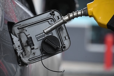 Así se calcula el precio del combustible en Panamá, se incorpora prima de riesgo ante la crisis en Medio Oriente