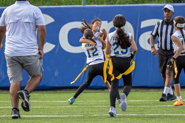 Raiders, Eagles, Dragons, Kolts y Lions brillan en la Kiwanis Football League
