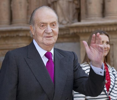 Rey Juan Carlos 1 de España evoluciona positivamente