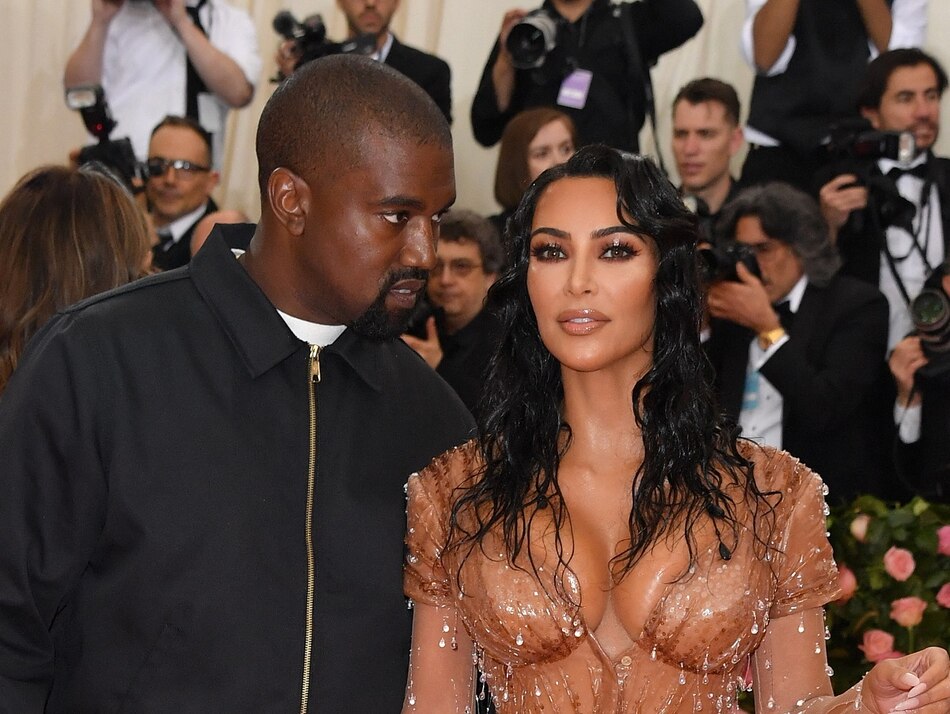 Kim Kardashian pide oficialmente el divorcio de Kanye West