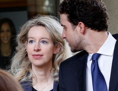 Sentencian a 11 años de cárcel a la emprendedora Elizabeth Holmes