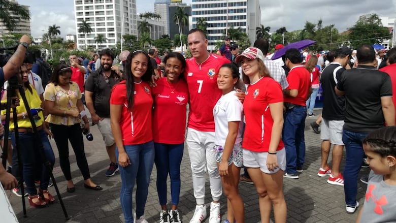 Deportistas protestan por el mal uso de fondos públicos
