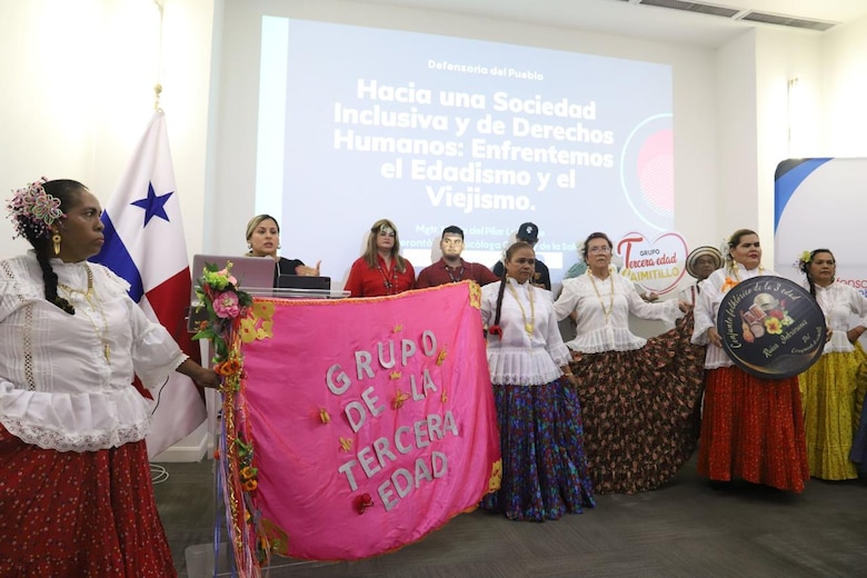Por día dos adultos mayores son maltratados, la Defensoría del Pueblo pide erradicar esta acción