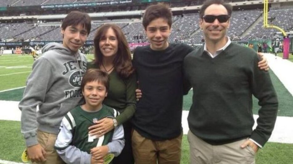 Bruce Steinberg, de Bridgewater, y su familia, entre las víctimas del accidente aéreo en Costa Rica