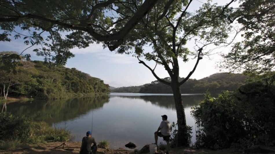 Tres caminos a orillas del Canal de Panamá