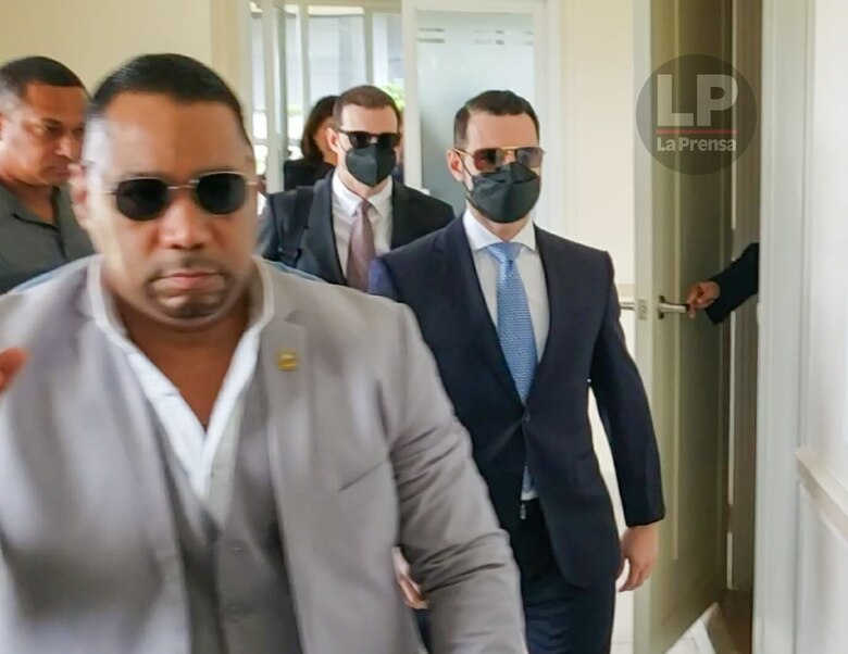 Otra vez: sin ‘quorum’ para juramentar a los Martinelli Linares como miembros del Parlacen